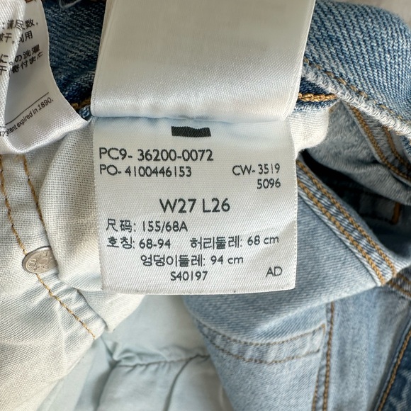 Levi ’s 501 Cropped Ripped Jeans Women’s - Picture 5 of 7